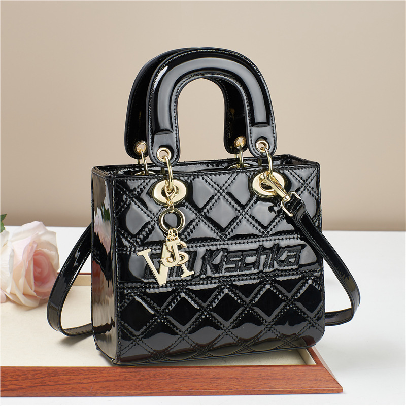 Free Shipping 2025 New Designer Bag Fashionable And High-quality Shopping Bag High-end Solid Color Patent Leather Boutique Women's Handbag