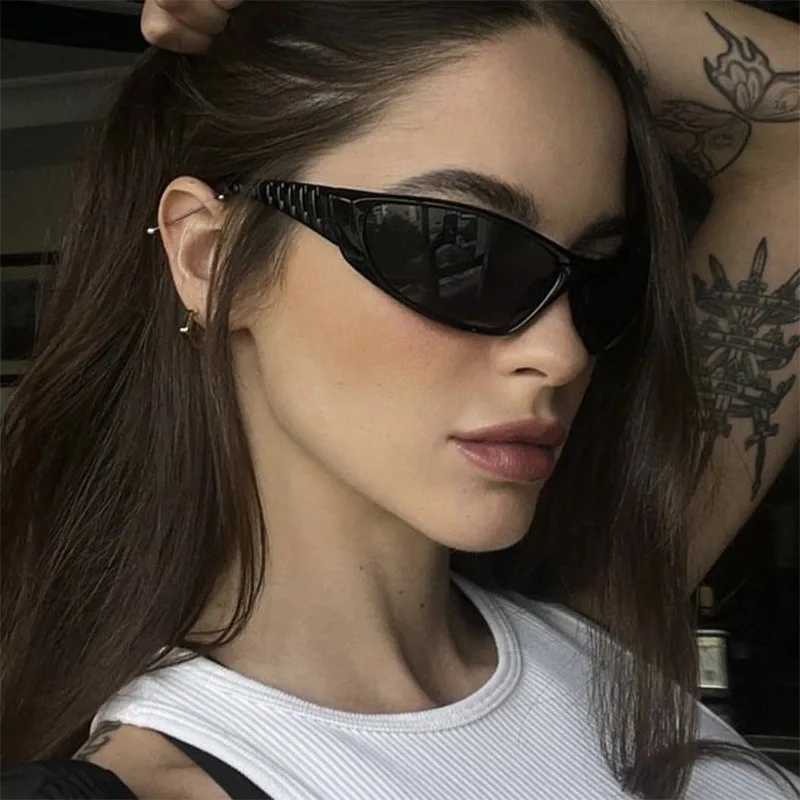 European and American retro sunglasses street photography for women futuristic technology Sun Glasses Y2K hot girls Glasses W250621
