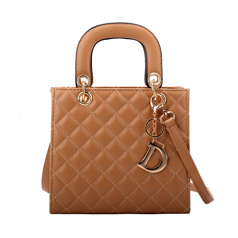 Free Shipping Designer Bagtextured Stylish Handbag Princess Diana Bag For Women 2025 New European And American Fashion Crossbody Bag Quilted Chain Small Bag