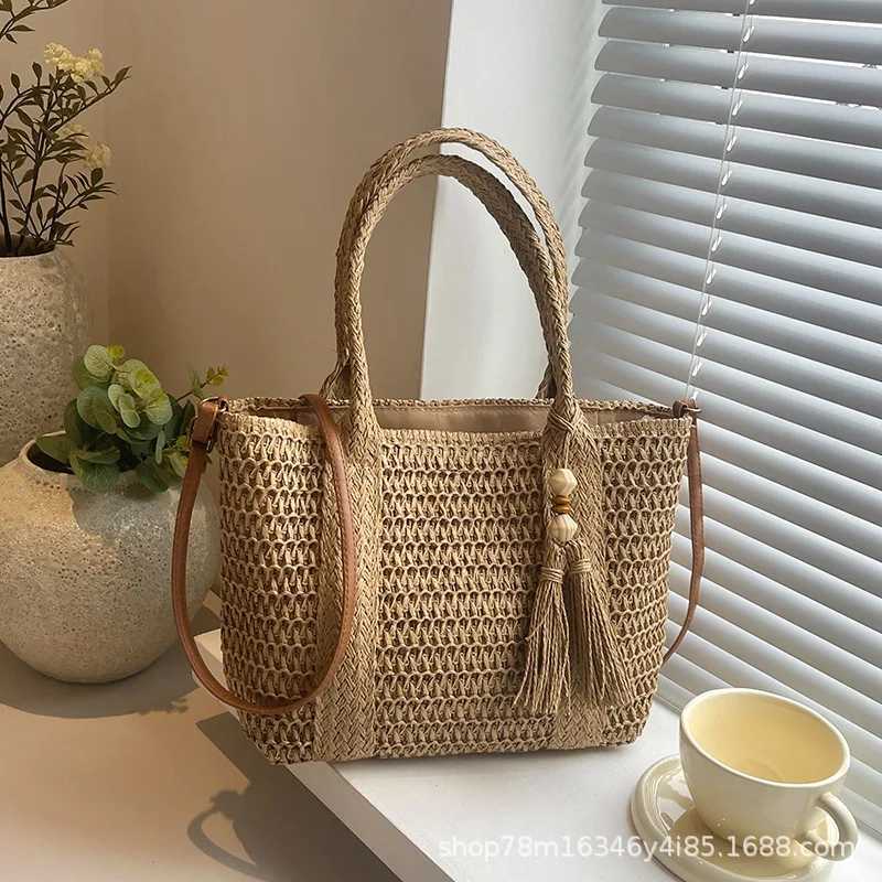 New straw woven bag beach large capacity tote bag lazy style handbag tassel shoulder bag. XJ250620