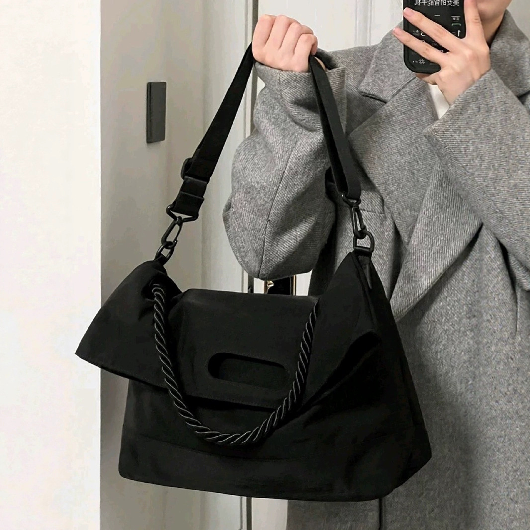 Free shipping designer Women Bag 2025 New Large Capacity Handbag Shoulder Bag Canvas Bag Versatile Commuter Bag Crossbody Bag Tote Bag