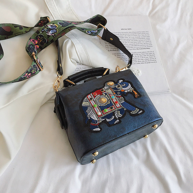 Free Shipping Designer Bag Selected Women's Bag New Fashion Luxury Bag Cartoon Doctor Bag Handbag Shoulder Bag Multifunctional Broadband Crossbod