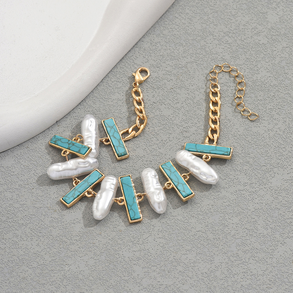 Style Women's Versatile Inlaid Turquoise Design Pearl Beaded Bracelet High-End Sense Jewelry For Women