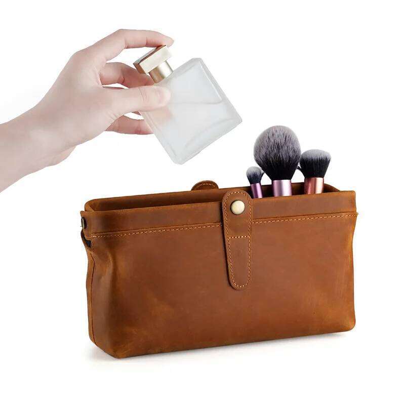 Crazy Horse Cosmetic Toiletry Bathroom For Traveler Travel Lipstick Make Up Bag Full Grain Leather pencil case