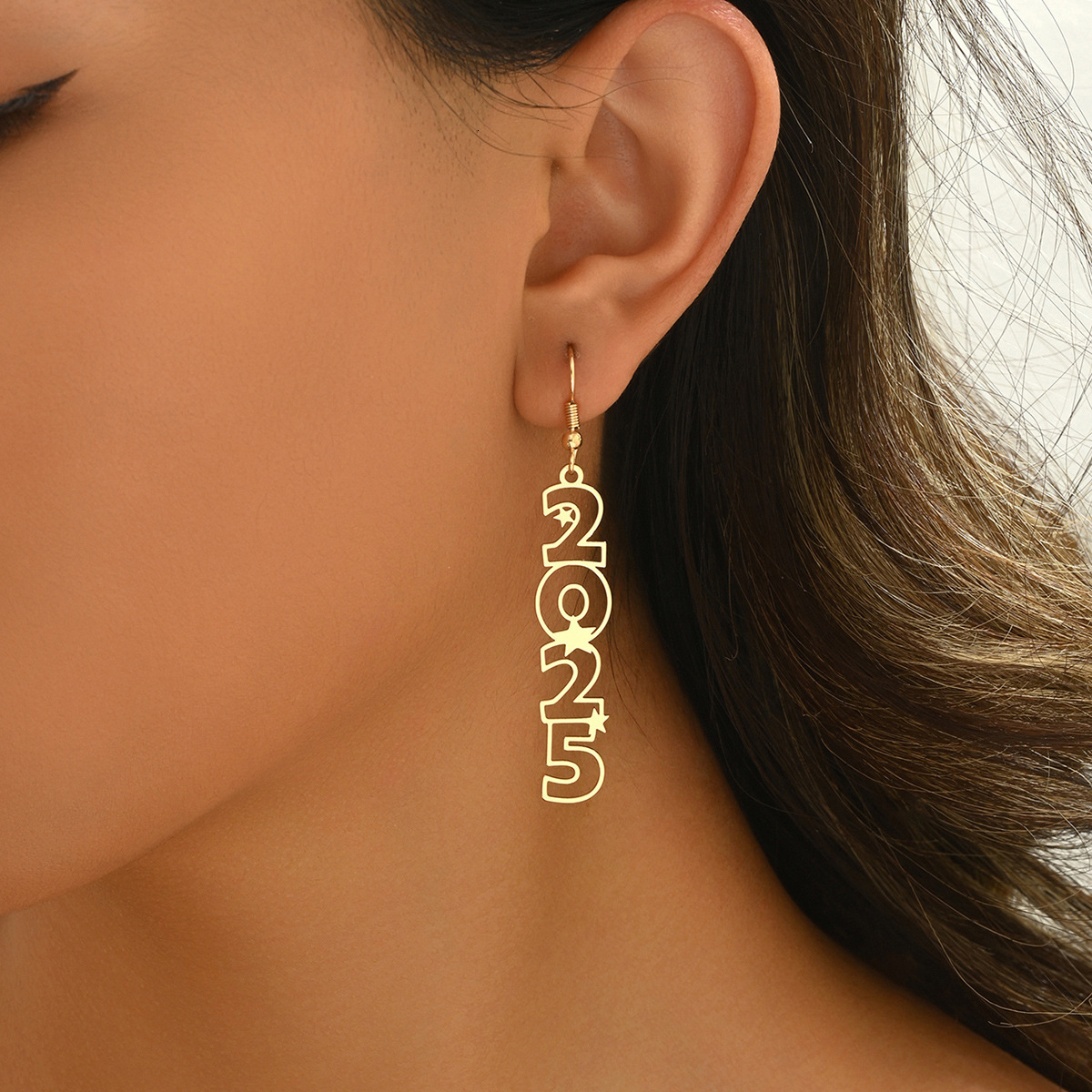 Design High-End Stud Gd Versatile Earrings For Women