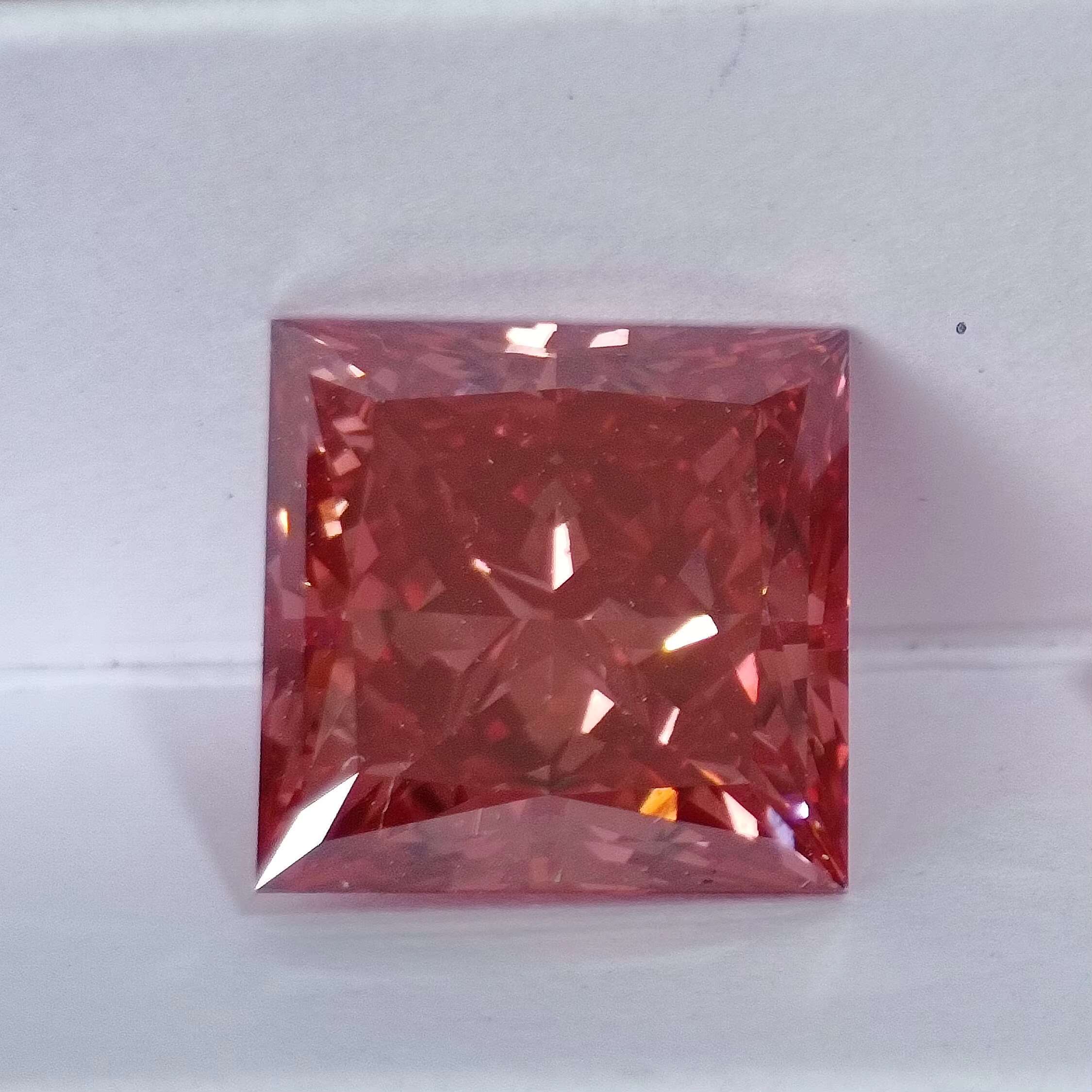 1-10carat HPHT Lab Grown IGI GIA NGTC Certified Man Made Diamonds Red CVD Loose Lab Diamond Princess Cut Radiant Cut Diamond