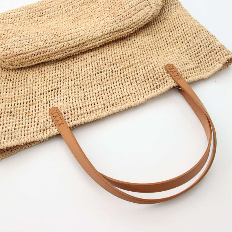 Beach Bag Luxury Straw Bag Straw Tote Spring Summer New Handmade Raffia Woven Fashion Versatile Travel Forest Style Handbag Beach Bag