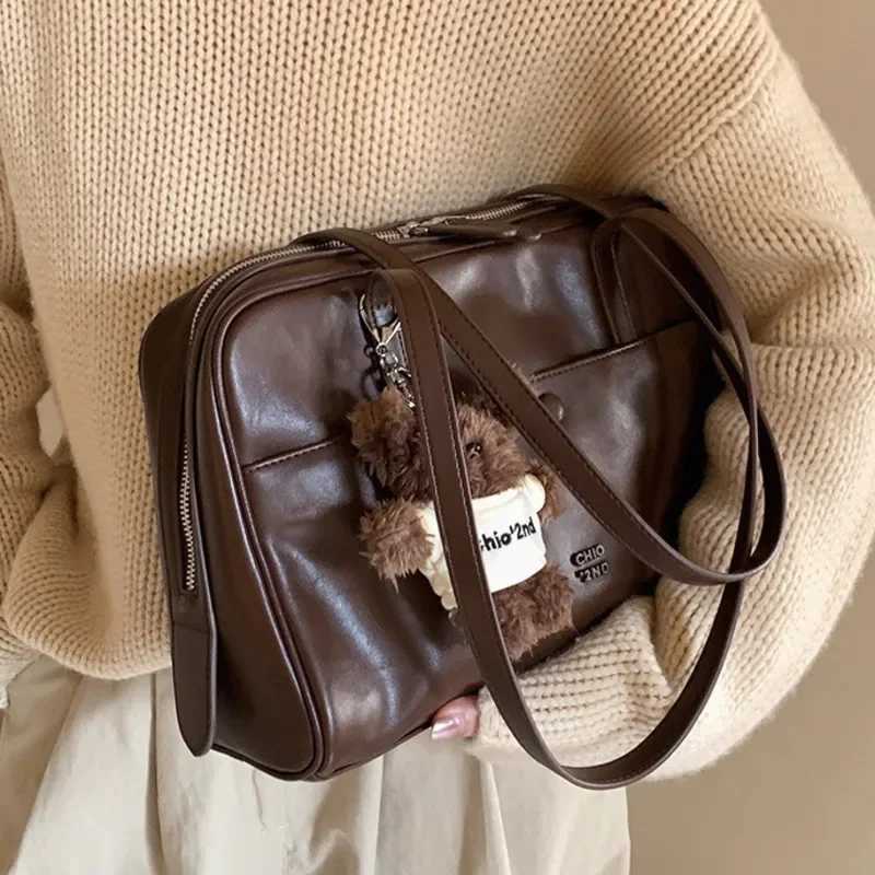 Large Capacity PU Leather Bag Retro Trend Boston Handbag Womens Shoulder Bag Lady Tote Daily Collocation Bag Everyday Bag XJ250620