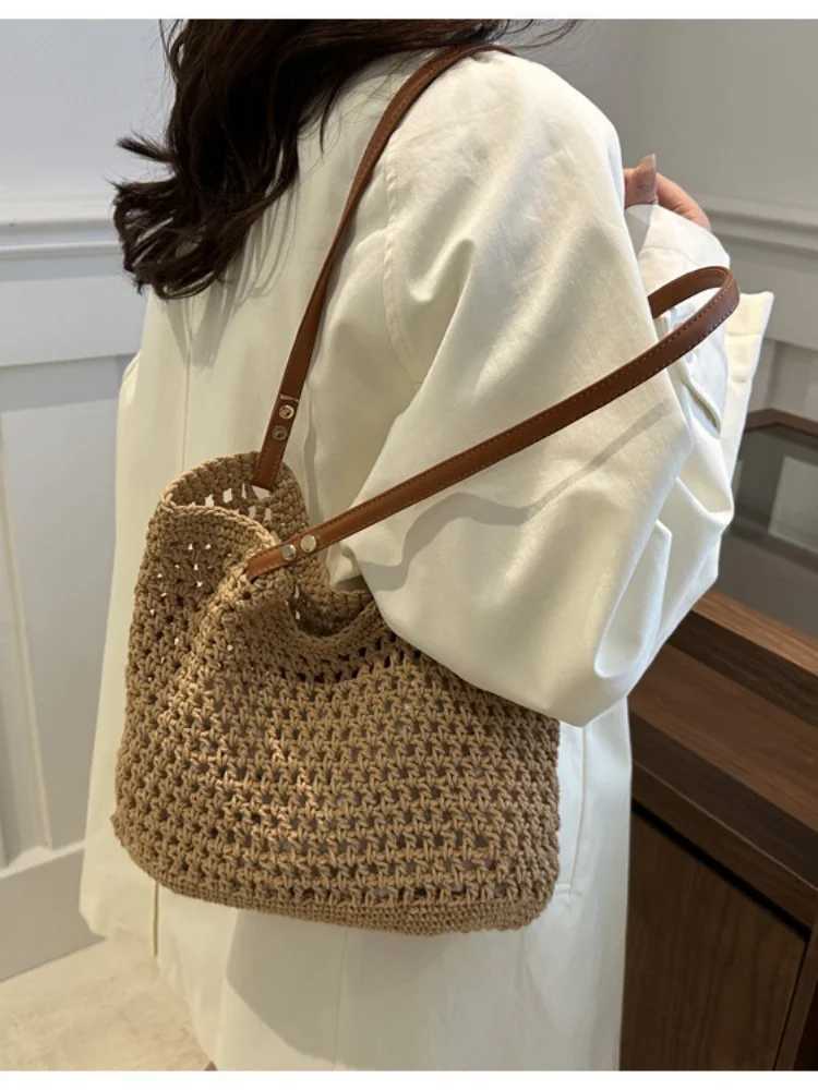 Straw Knitted Bag Womens Large Capacity Bucket Bag New All Go Small Design Shoulder Bag Tote Bag XJ250620