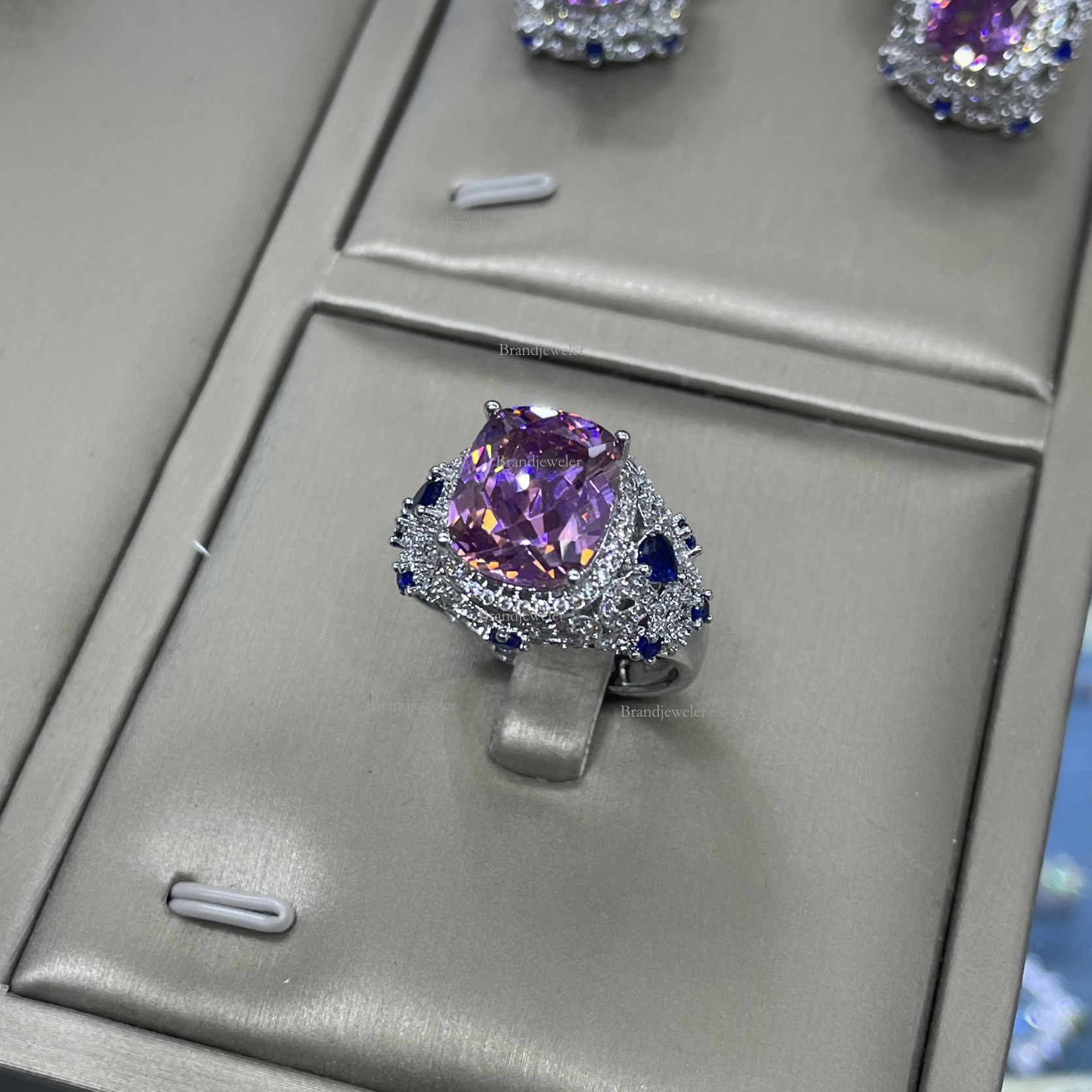 Back Cover Starry Sky Cut Dried Rose Free Delivery Three Piece Set Full Designer Necklace Diamond Luxurious Open Ring Model For Women Elegant Pendant 