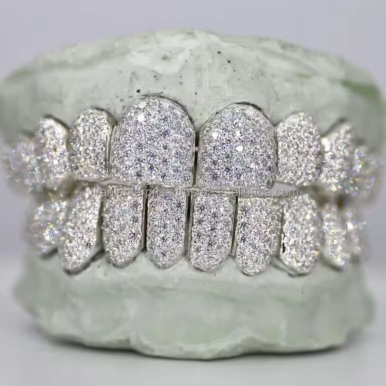 Premium Quality 10k Gold14k Gold and 18k Gold Metal Vvs Moissanite Studded Diamond Teeth Grillz