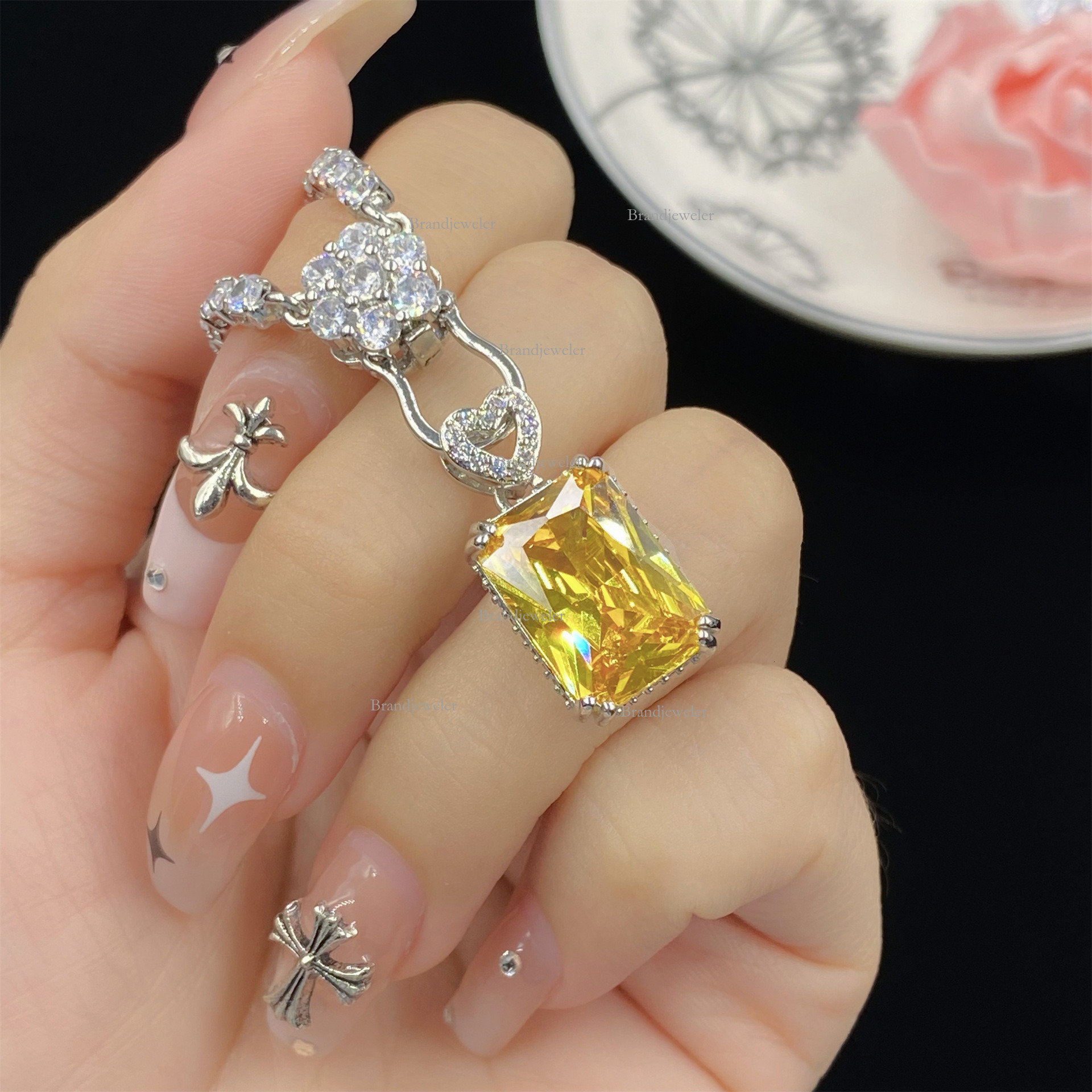 Golden Zircon 2025 New Model Heart Back Simple Rectangular Imitation Yellow Crystal Open Ring Designer Necklace Women's Elegant Pendant Free Deli