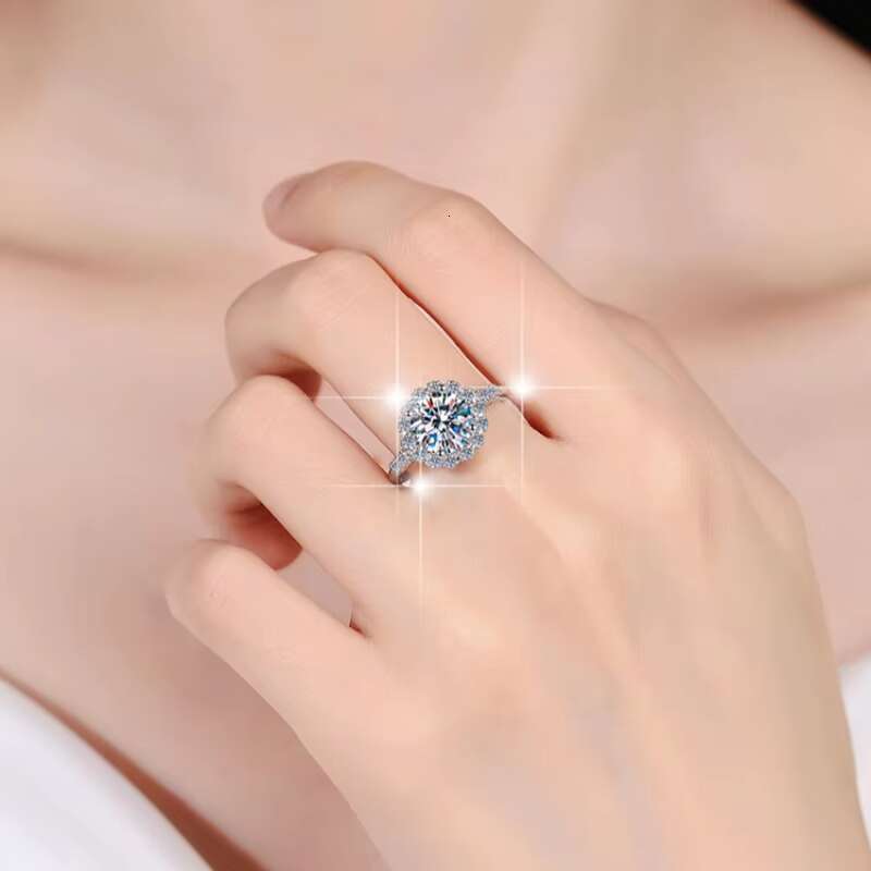 Fine Jewel Fashion 2Ct Diamond Europe and the United States New S925 Sterling Silver Charm Ring VVs1 Moissanite Band Ring