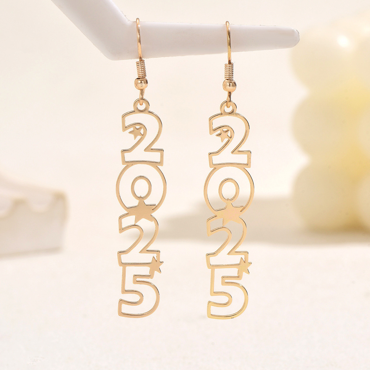 Design High-End Stud Gd Versatile Earrings For Women