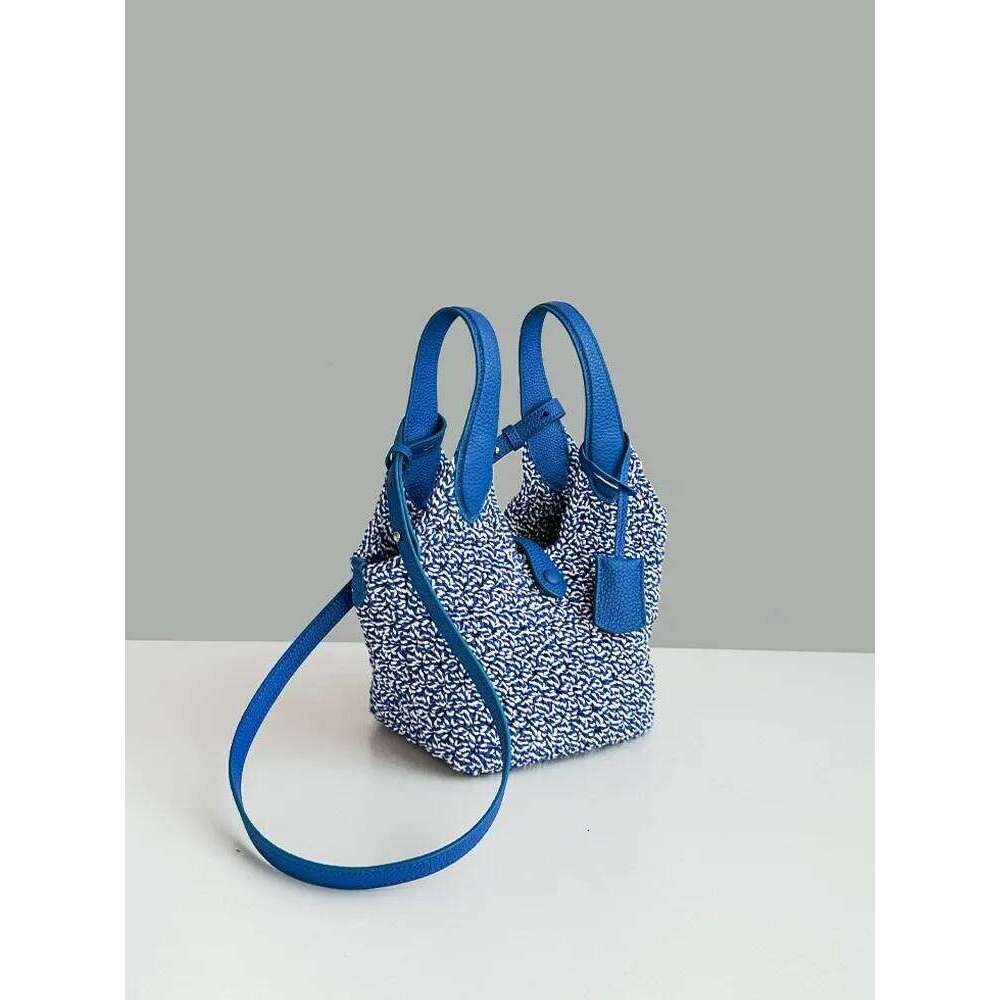 2025 New Women Summer Holiday Vintage Bucket Shoulder Bags Cow Leather Spliced Beach Woven Bag Casual Totes Designer Handbag