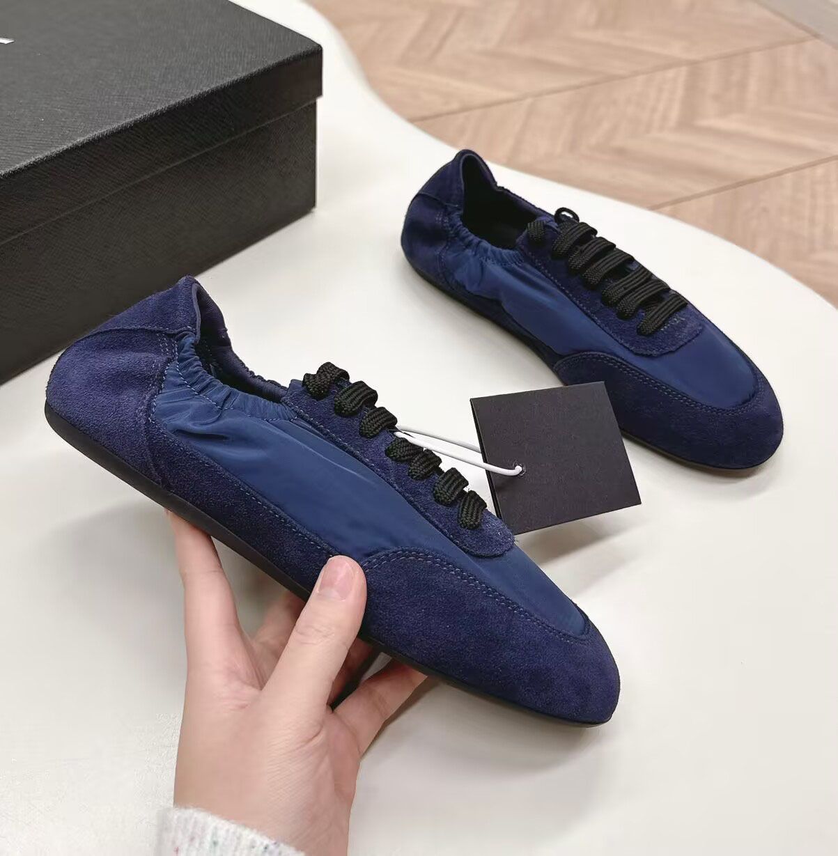 Designer Luxury Men Collapse Casual shoes Trainer Re-Nylon & Suede Elasticized Sneakers Shoes Low-top Thin Rubber Sole Mesh light-weight Casual Walking EU38-46