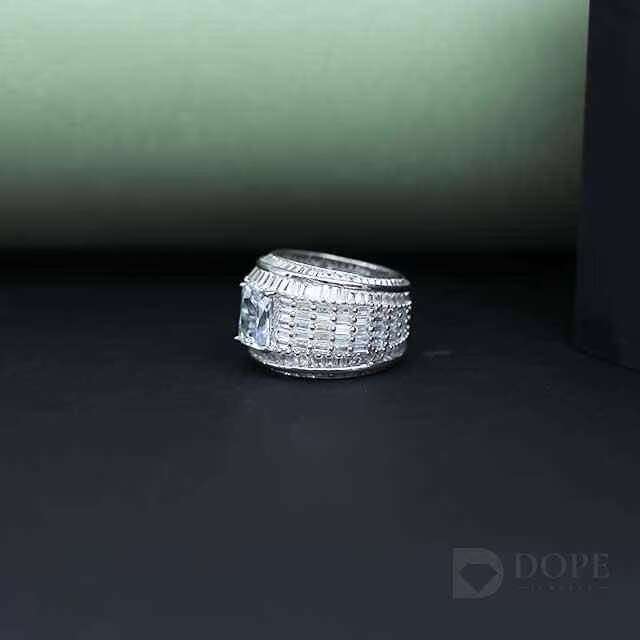 Men And Women Moissanite Diamond Solitaire Ring 2.0CT 925 Sterling Silver Hip Hop Style Unisex