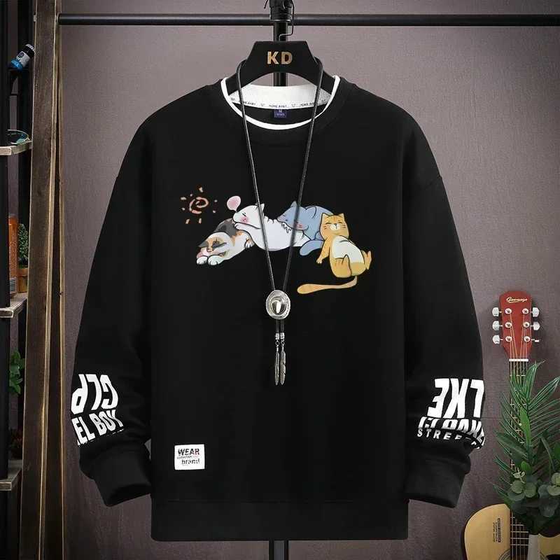 Japan Cartoon Mens Sweatshirt Hoodies Autumn Cats Printed Long Sleeve T-shirt Fashion Mens Clothing Khaki O Neck Harajuku Top Z250621