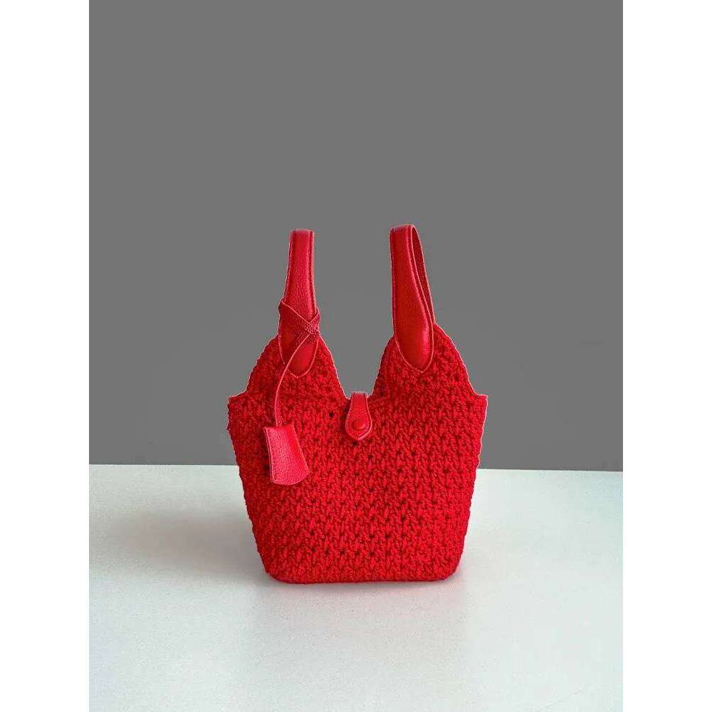 2025 New Women Summer Holiday Vintage Bucket Shoulder Bags Cow Leather Spliced Beach Woven Bag Casual Totes Designer Handbag