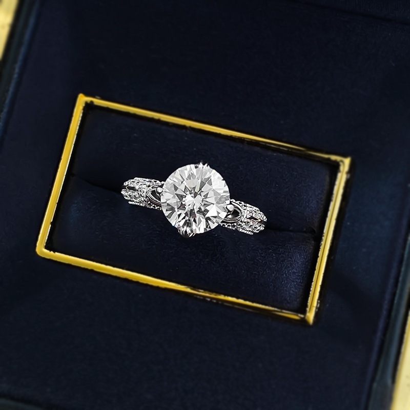 S925 Sterling Silver Court Ring Engagement Sparkling 2.5 Ct Moissanite Ring