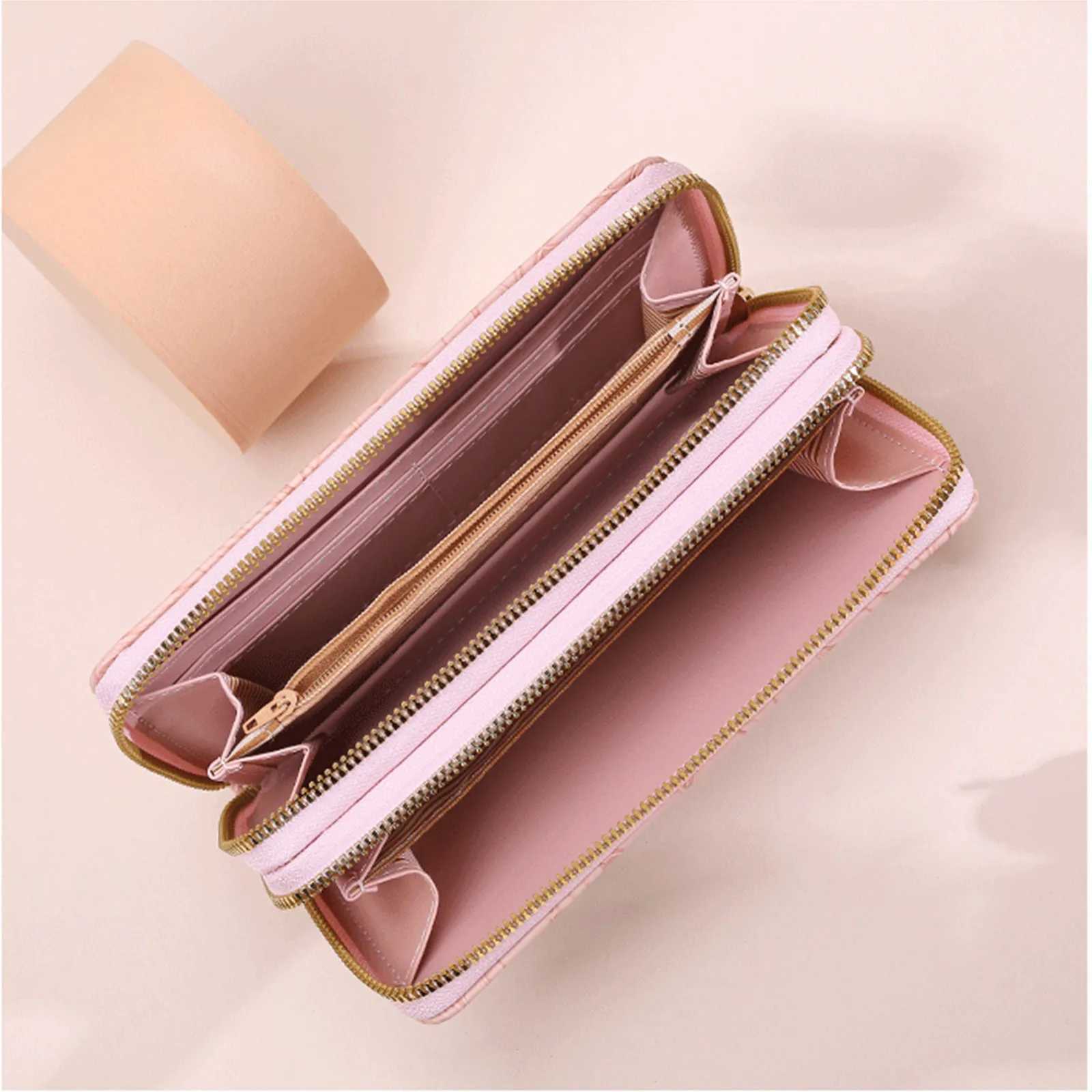 Chic Quilted Long Wallet For Women Secure Zipper Multiple Card Slots Phone Compartment Versatile Clutch For Every Occasion Z250621