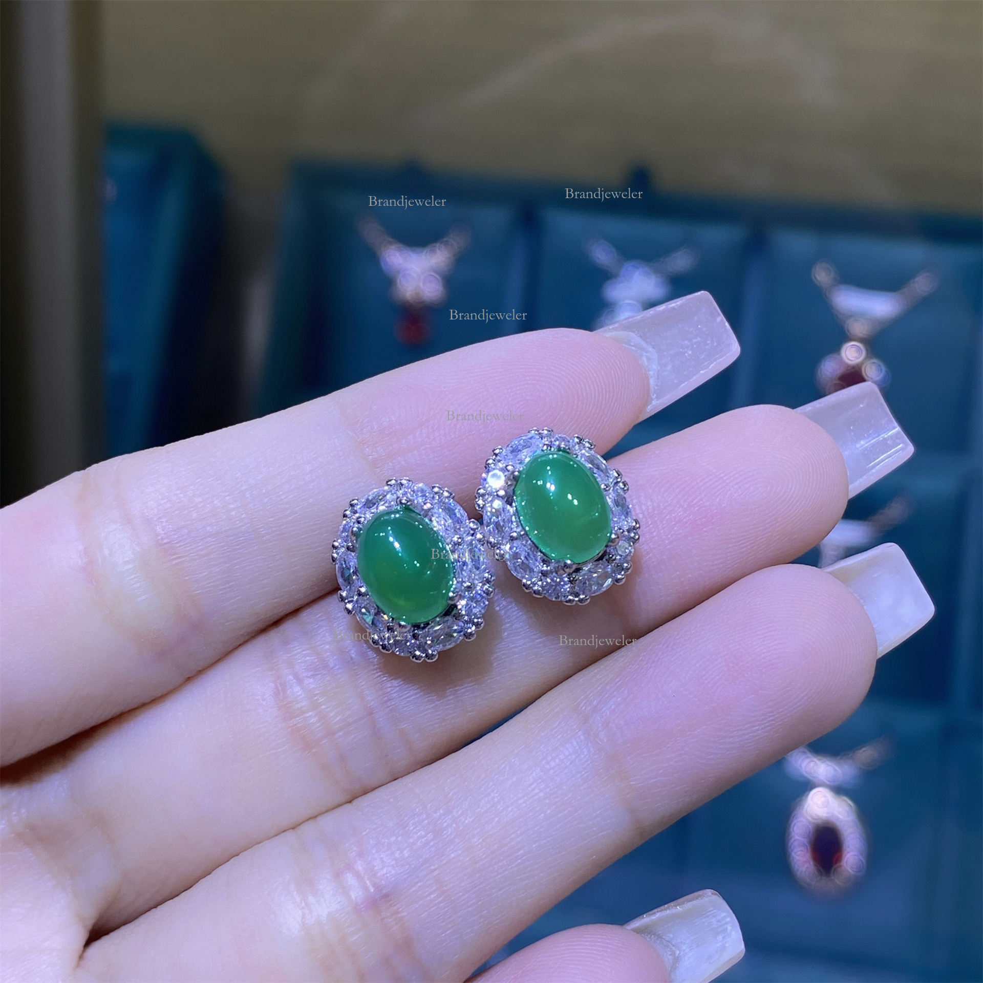 Natural Designer Necklace White Agate Free Delivery Oval Green 2025 New Model Agate Open Ring Women's Elegant Luxurious Pendant Earrings Three-pi