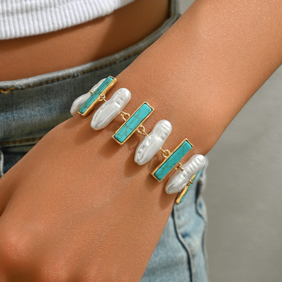 Style Women's Versatile Inlaid Turquoise Design Pearl Beaded Bracelet High-End Sense Jewelry For Women