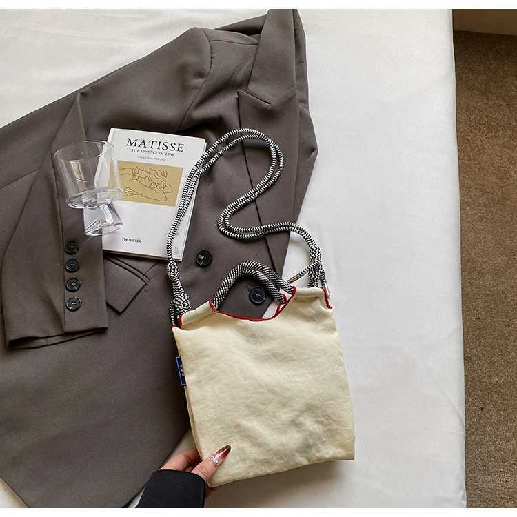 Embroidered canvas bag for women; light single shoulder bag for spring and summer; cross-body handbag. XJ250620