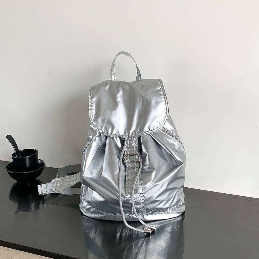 Sier Nylon Designer Backpack Soft Light Woman's Backpacks Casual Waterproof School Bags For Teenager Drawstring Back Pack Bag