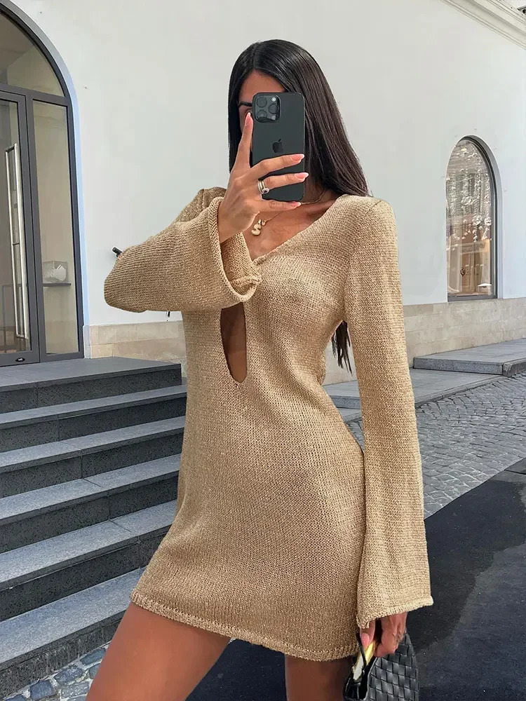 Sexy Flared Sleeve Slim Knitted Dress Autumn / Winter Womens Elegant V-neck Short Dresses A2917 250617