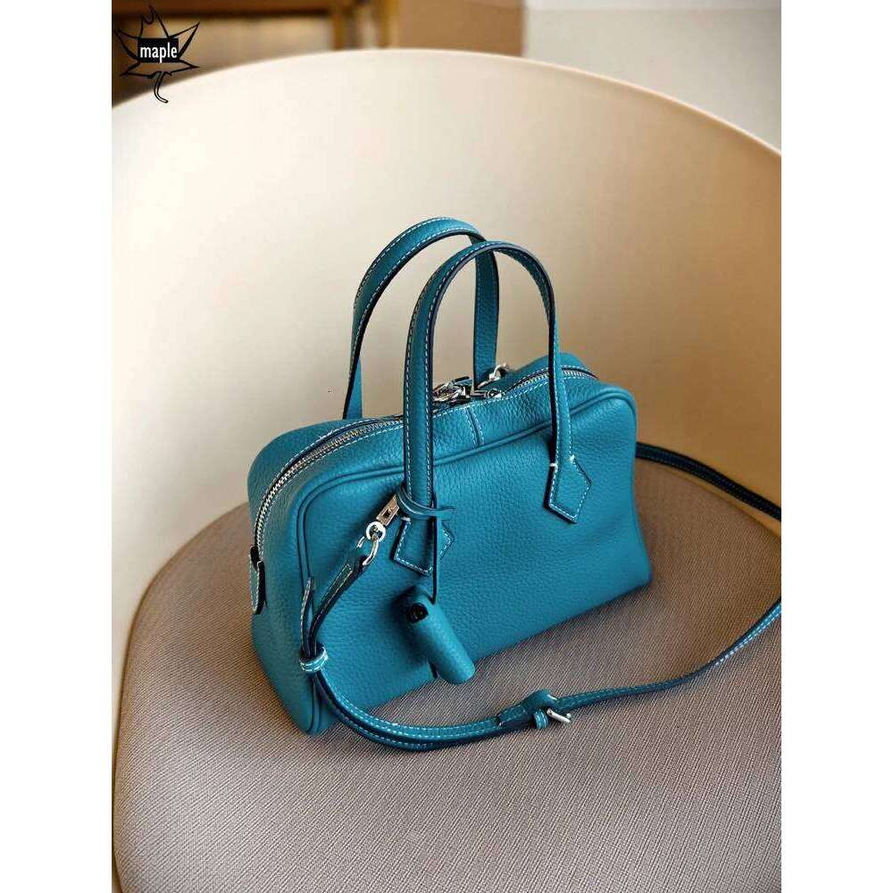 Designer bag 2025 New Simple Designer Large Travel Tote Genuine Cow Leather Women Handbag Blue Yellow Commuter Female Shoulder Bag No Luxury Bag