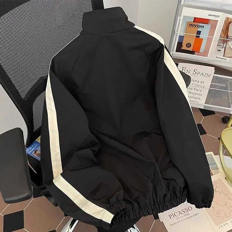Mens Womens Jackets Spring Autumn Zip Up Sweatshirt Reversible Wear Long Sleeve Windbreaker Waterproof Outerwear Couple Jacket XJ250621