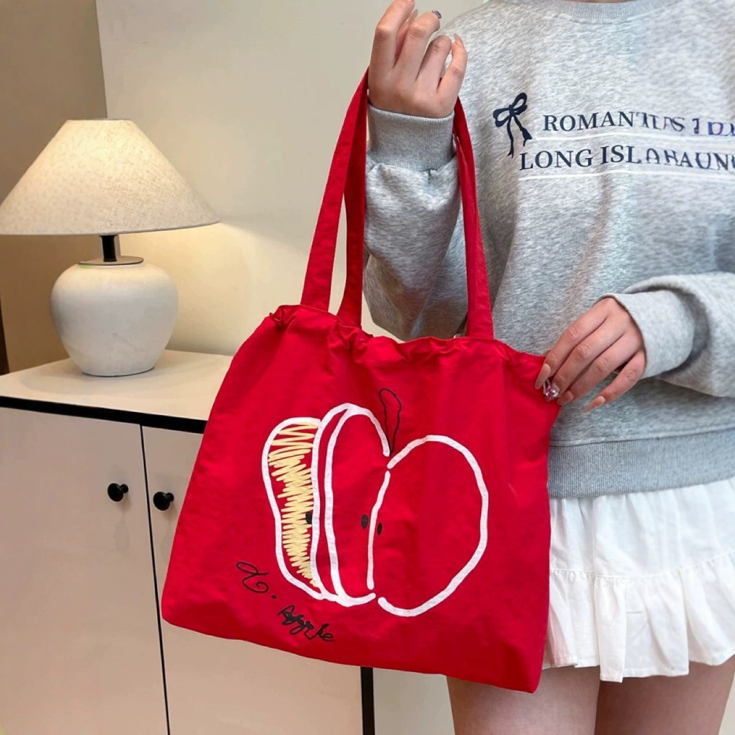 Free shipping designer Bag Commuter Bag Casual Lightweight Versatile Fashion Large Capacity Daily Shoulder Bag Underarm Bag Handbag Women Bag