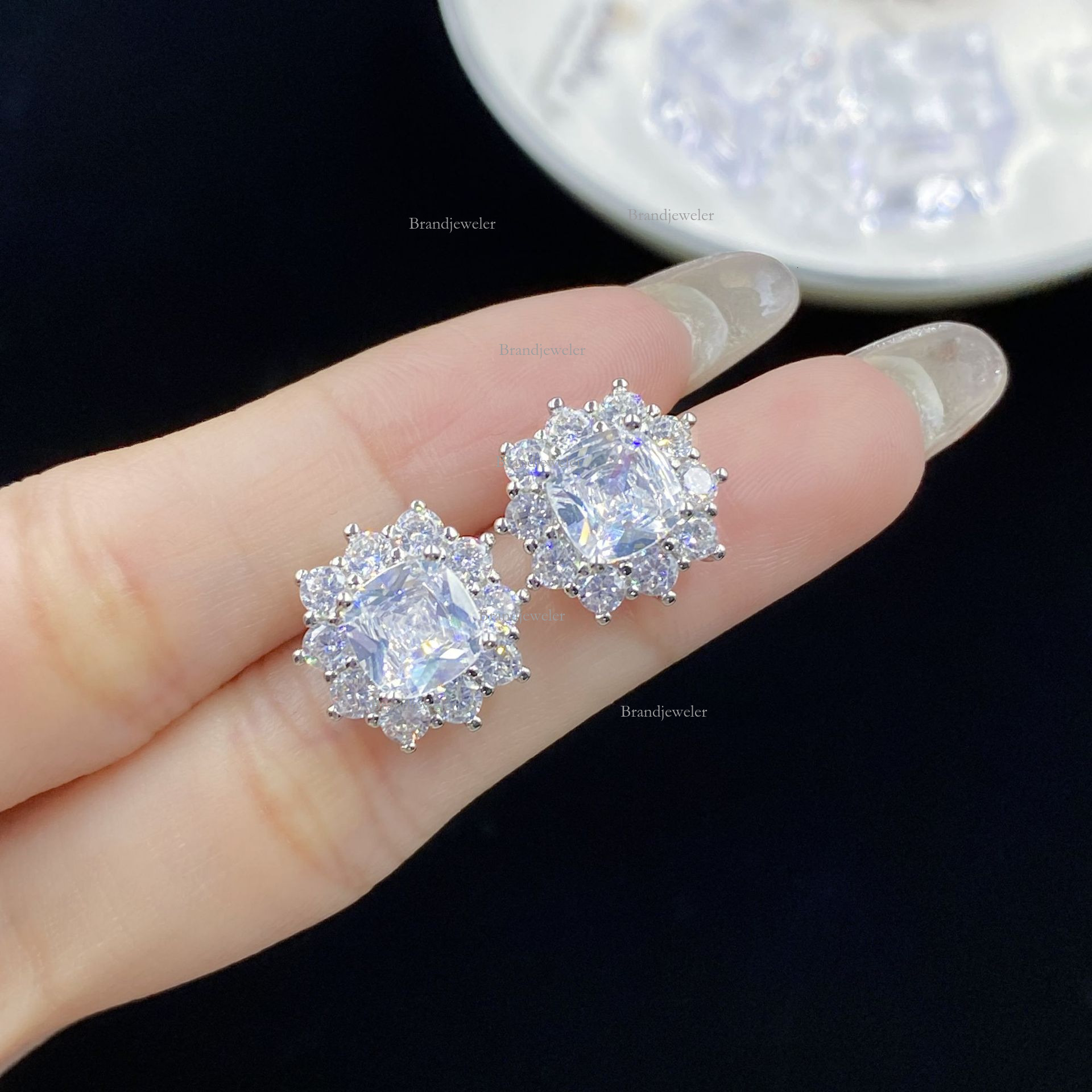 Sparkling Princess Cubic Zirconia Internet Celebrity Live Hot Sale New Open Ring Free Delivery For Women 2025S Model Designer Necklace Fashion Earring