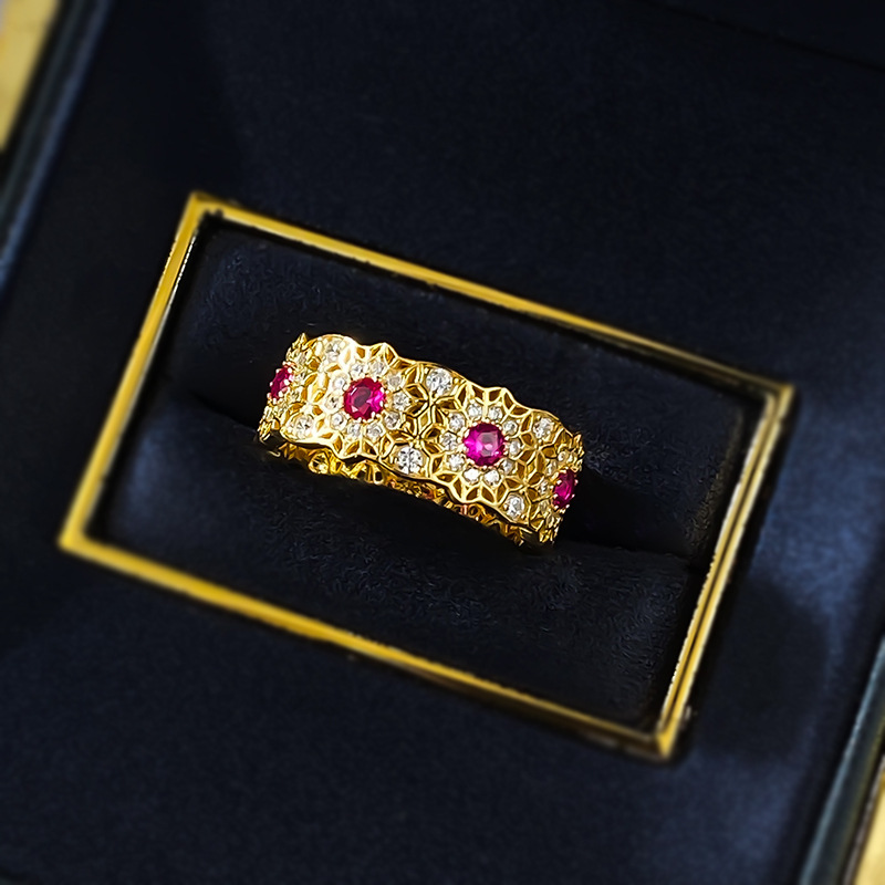 New S925 Silver Exquisite Red Diamond Perforated Ppattern Row Ring Gold Retro Ring