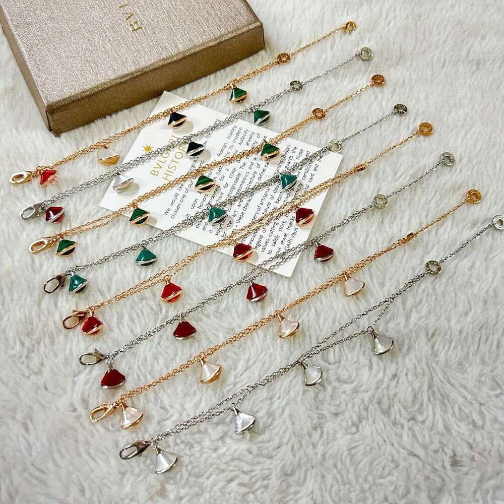Brass High Version Baojia Four Skirt Mother-of-Pearl for Women Trendy Fashionable Elegant Bracelet