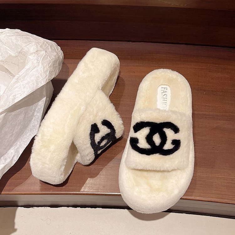 Designer slippers for women's outerwear 2025 Autumn and Winter New thick-soled embroidered letter woolen shoes, versatile home cotton slippers, F