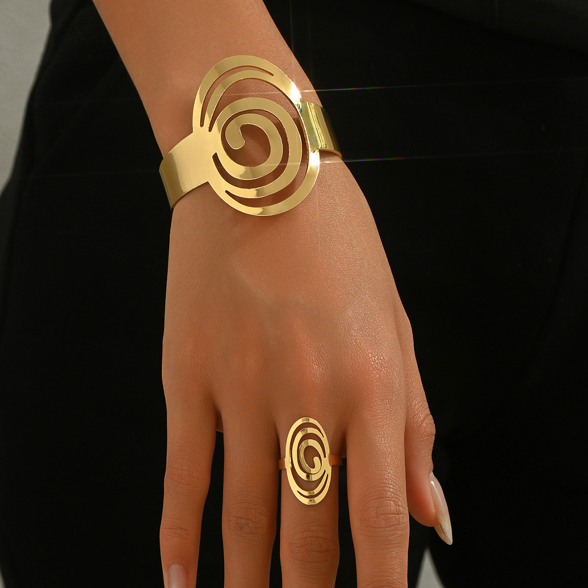 Style Women's Bracelet Set Personality Hlow Design Bangle Versatile Open Finger Ring