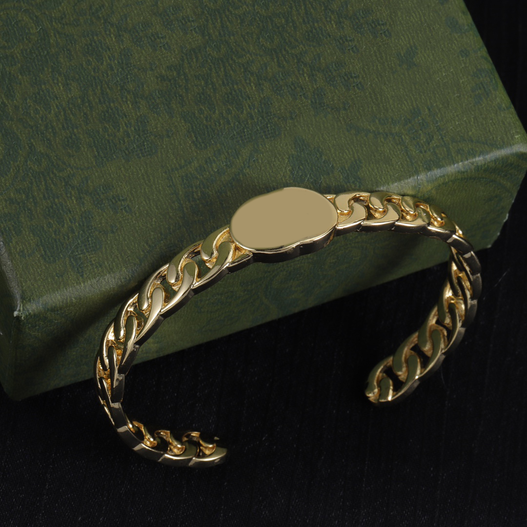 Gold Bracelets Color Women Designer Bracelets Simple Letter Pendants Luxury Bracelets High Quality Brass Fashion Jewelry