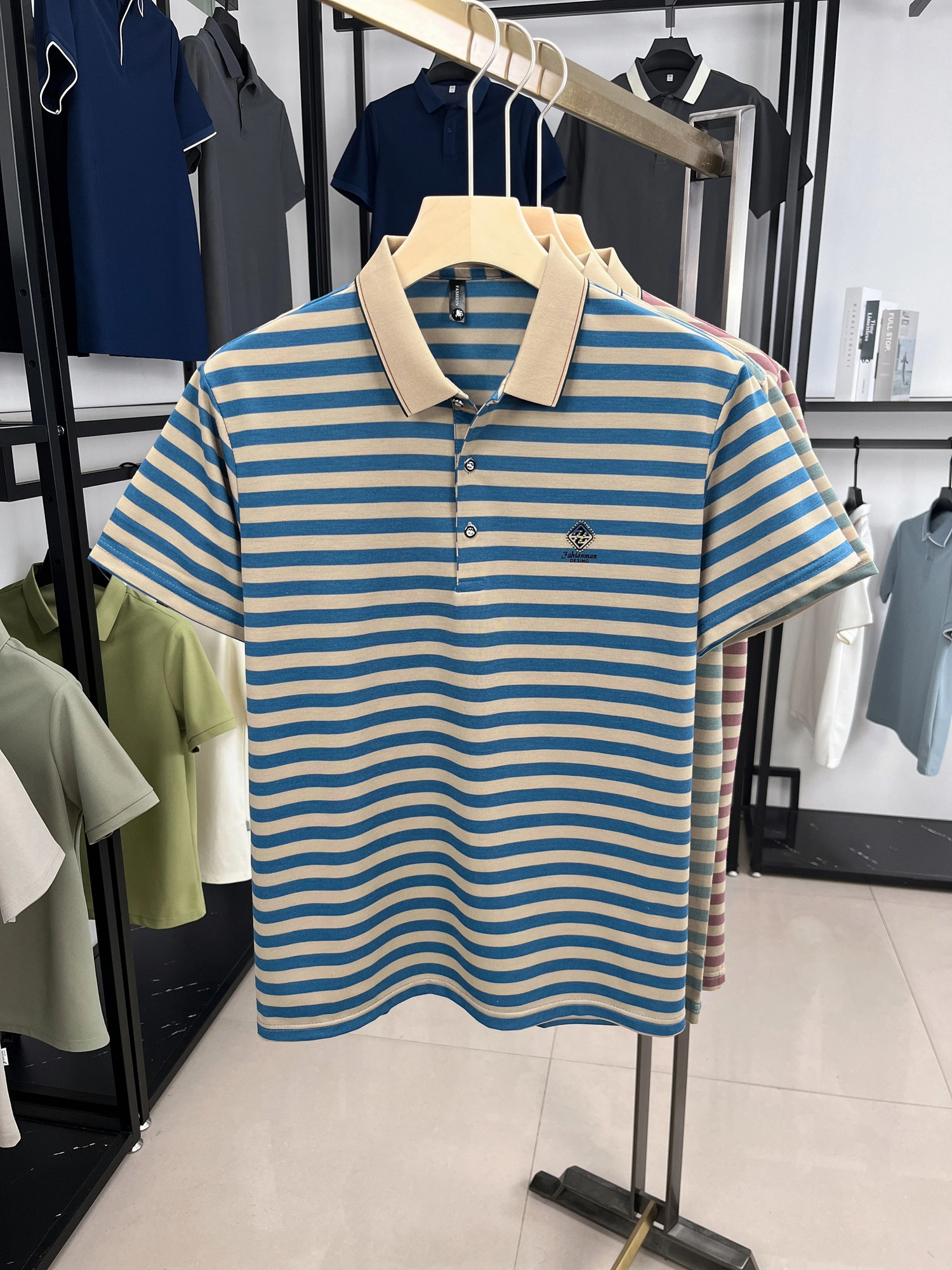 Light men summer lapel short sleeve Tshirt trendy polo shirt fashion stripe letters embossy casual mens wear 250610A