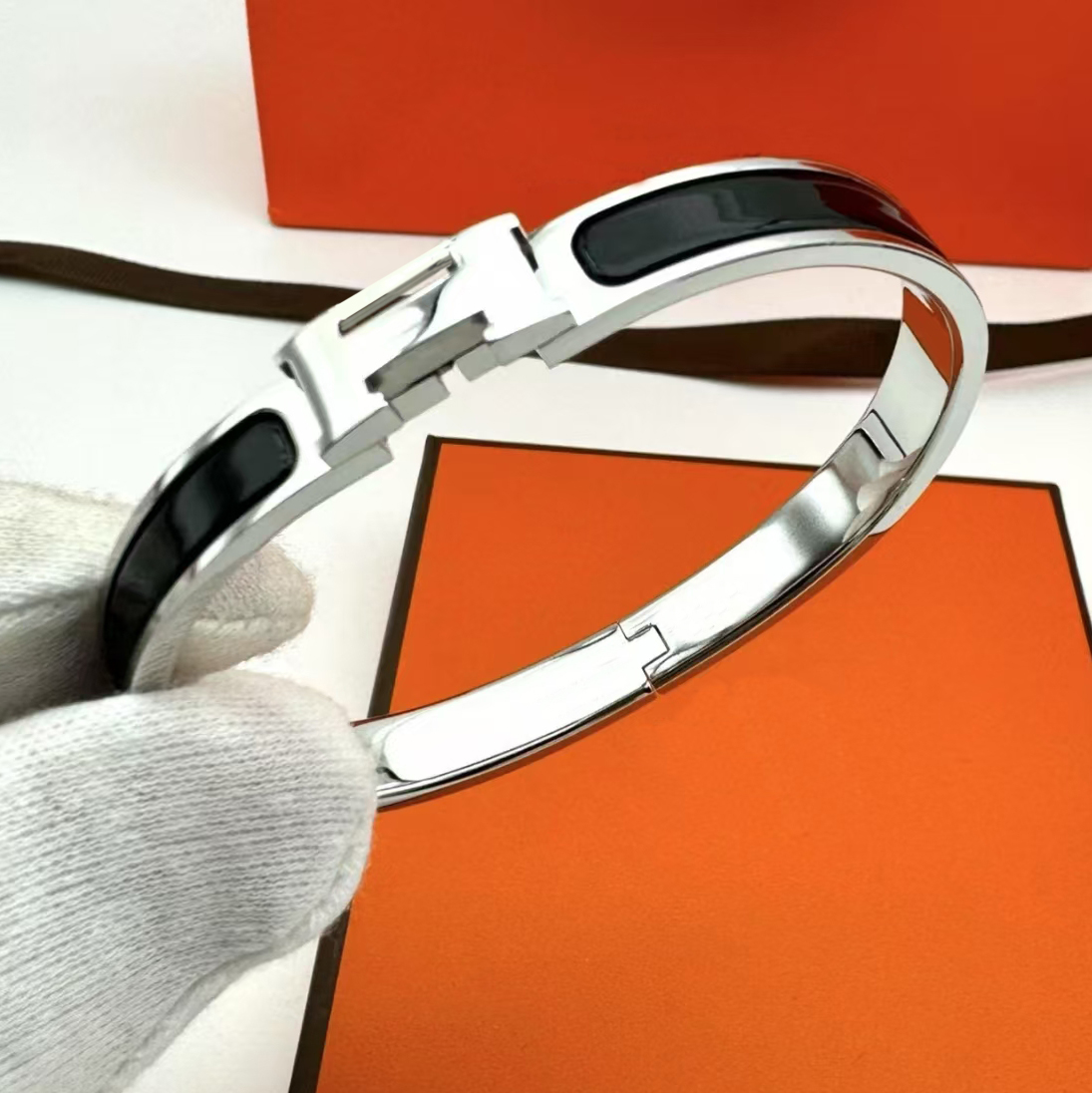 Bracelet Designer Bracelet High quality for your choice Luxury Designer Bracelets Alphabet Valentine Gift Elegant Women Bracelet 4889