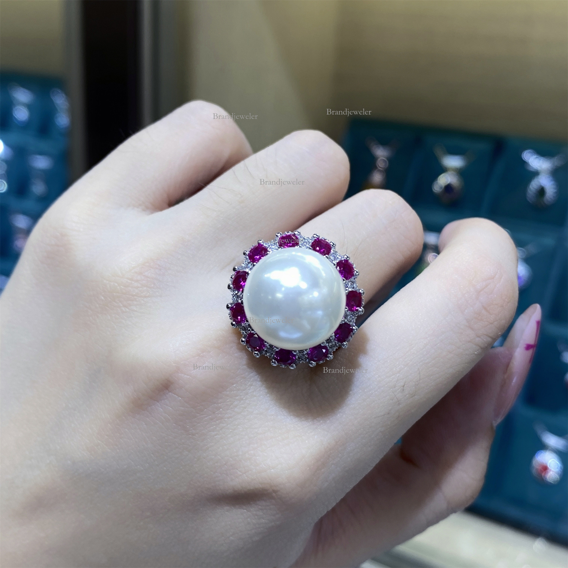 Red Corundum Natural Shell Pearl Comparable Free delivery to Designer necklace Pearl Full Diamond Open Ring Women's Elegant 2025 New Model Noble 