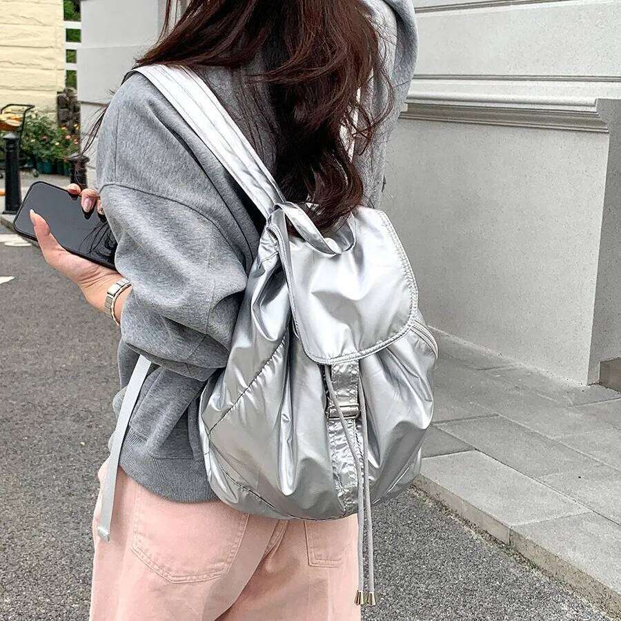 Sier Nylon Designer Backpack Soft Light Woman's Backpacks Casual Waterproof School Bags For Teenager Drawstring Back Pack Bag