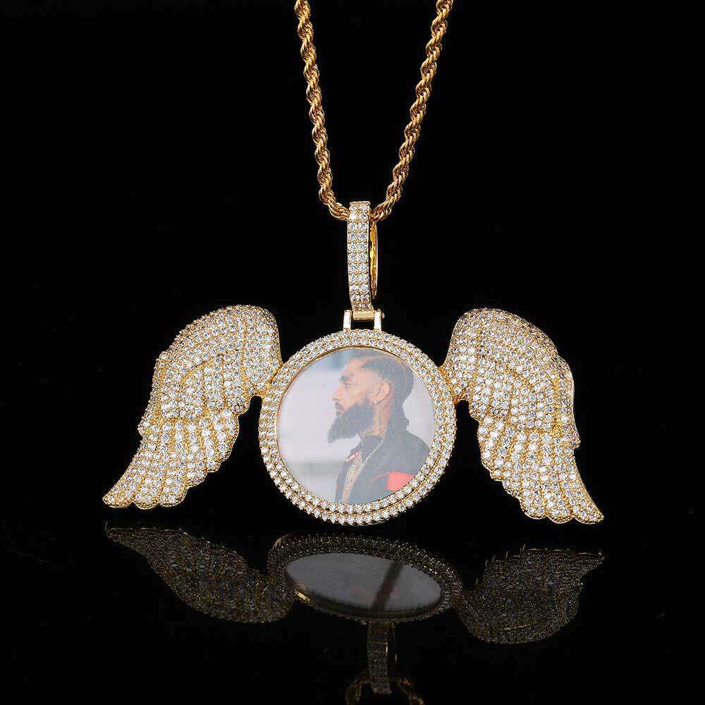 Large Wings Round Photo Pendant Micro Paved Zircon Personality Memory Frame Angel Necklace 7f55