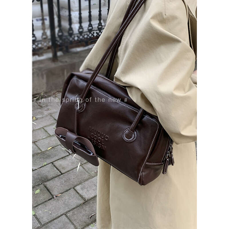 Niche designer bag Texture Underarm for Women Bags 2024 Autumn New Large Capacity Tote Single Shoulder Commuter Bag