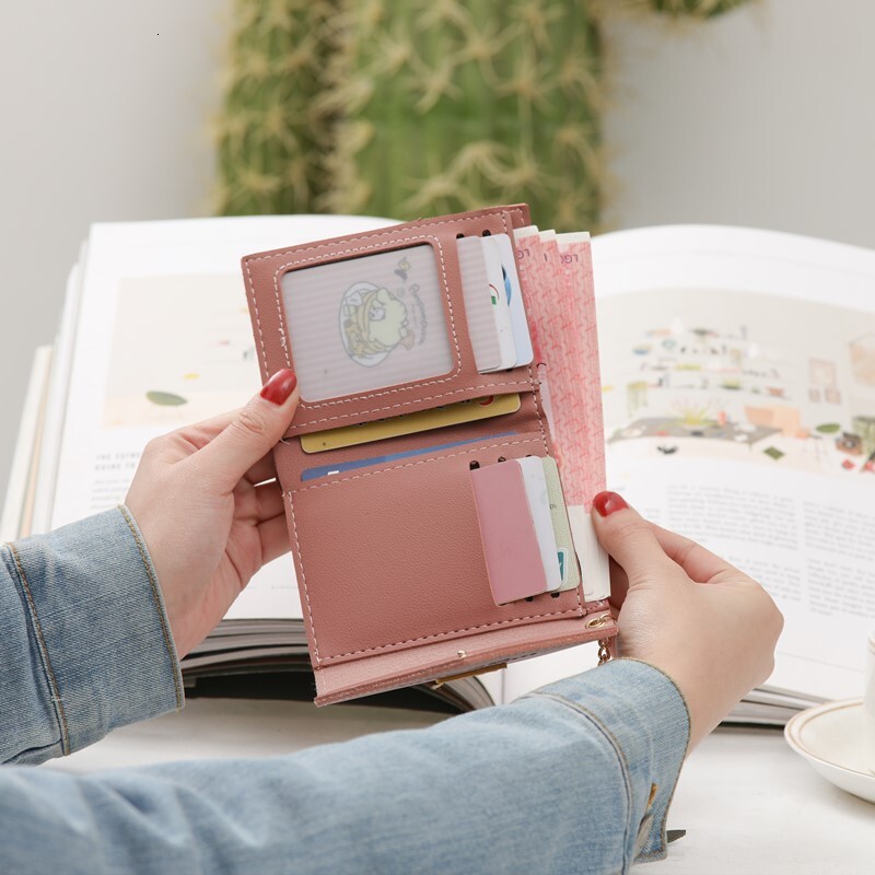 New Wallet Women Luxury Wallet Travel Fashionable Genuine Leather Mini Snap Multiple Card Slots Black Card Holder Cash Compartment Short