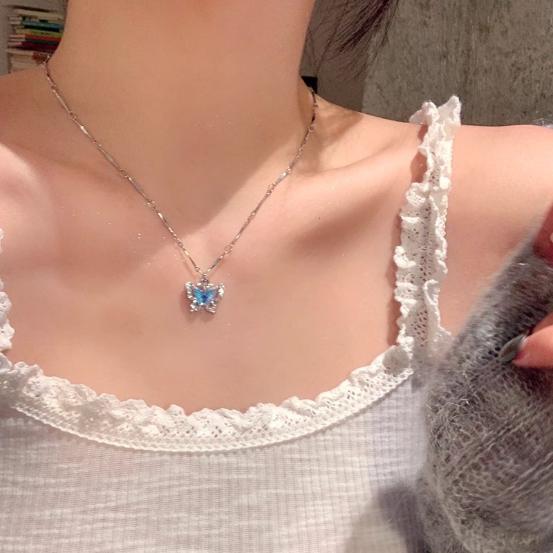 Summer Alloy Blue Double Layer Butterfly Pendant Necklace Jewelry for Women Light Luxury Accessories High-end Layered Clavicle Chain