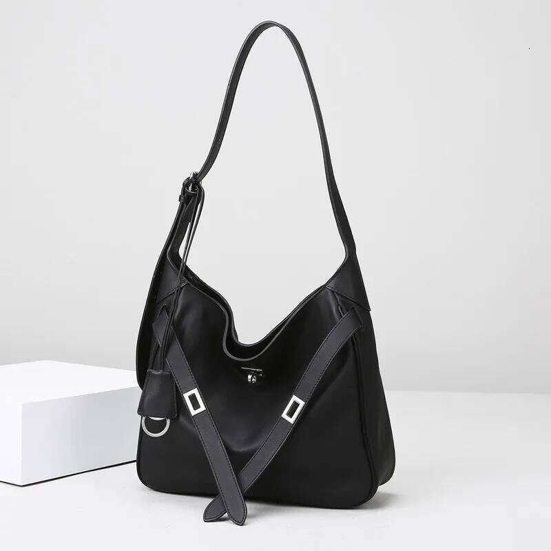 Hot Selling Shoulder Commuting, Simple Yet Sophisticated, With Large Capacity And A Light Crossbody Bag For Women