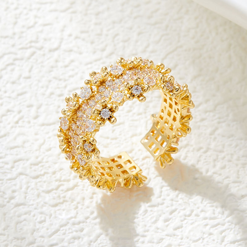 Light Luxury High-End Starry Open Ring Women's Niche Unique Micro Pave Full Diamond Blinding Sparkle Ring Band