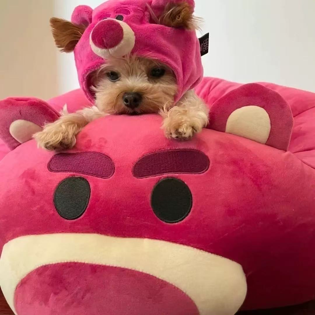 T525 Dog Hat Cute Strawberry Bear Puppy Pomeranian Schnauzer Yorkshire Internet Celebrity Warm Pet Kitten Headgear